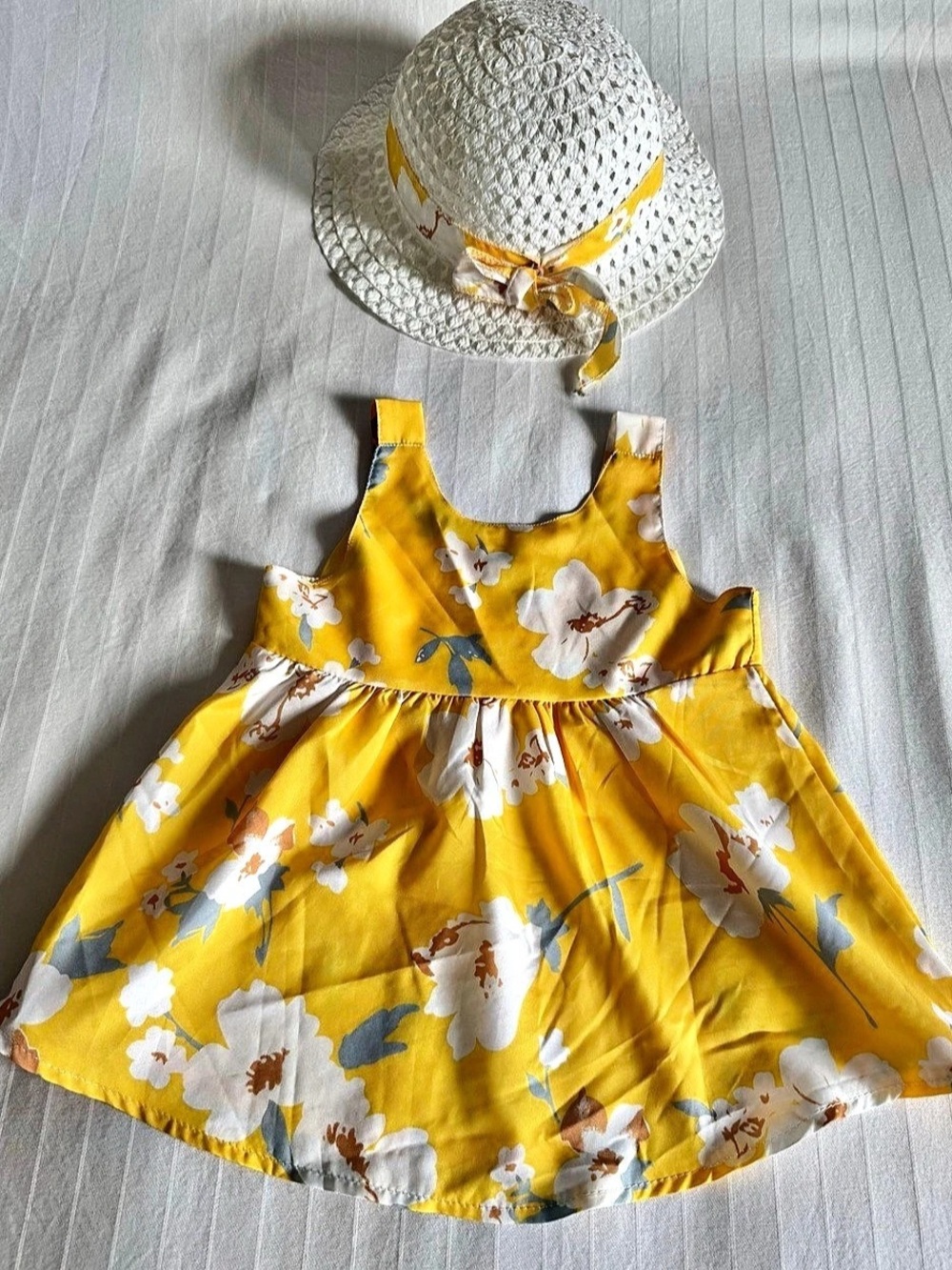 Pat Pat Floral Dress & Hat Set Baby 9-12M Like New
